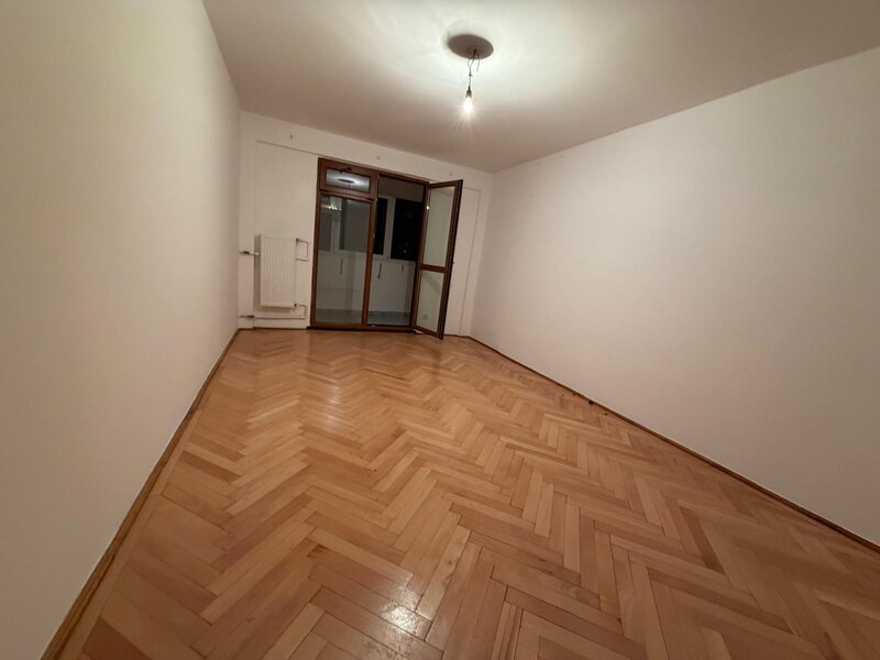 Nicolae Grigorescu metrou, langa Parc IOR, str. Lotrioara,